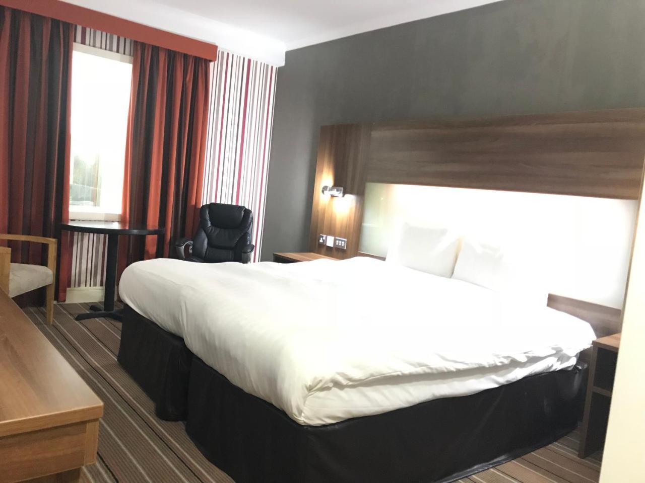 Mercure St Helens St Helens  Extérieur photo